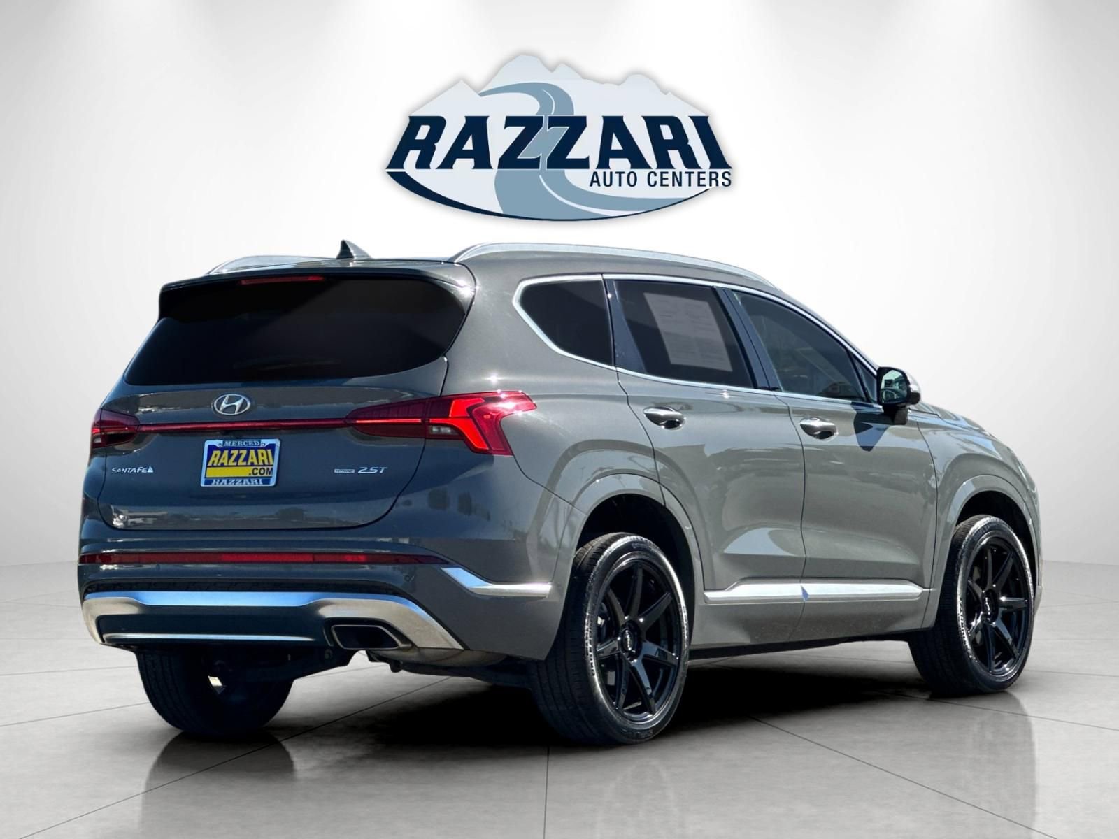 Used 2022 Hyundai Santa Fe Calligraphy AWD/4WD image 3
