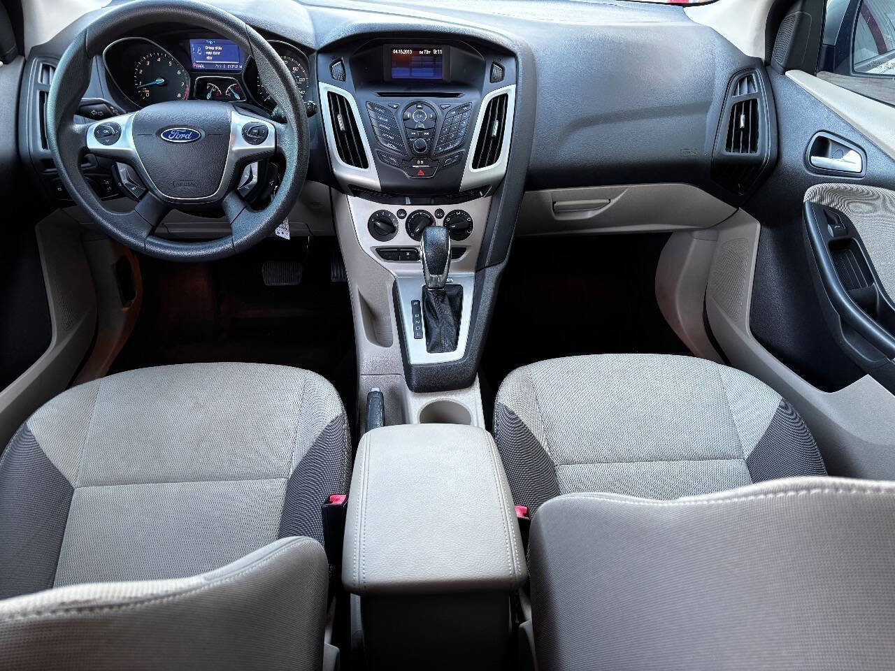 Used 2013 Ford Focus SE image 38