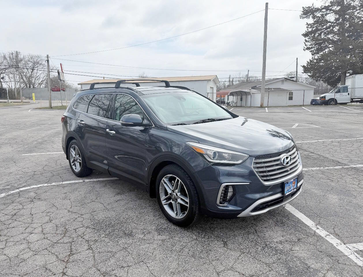 Used 2017 Hyundai Santa Fe SE Ultimate 4dr SUV w/ SE Ultimate Tech Package 03 image 3