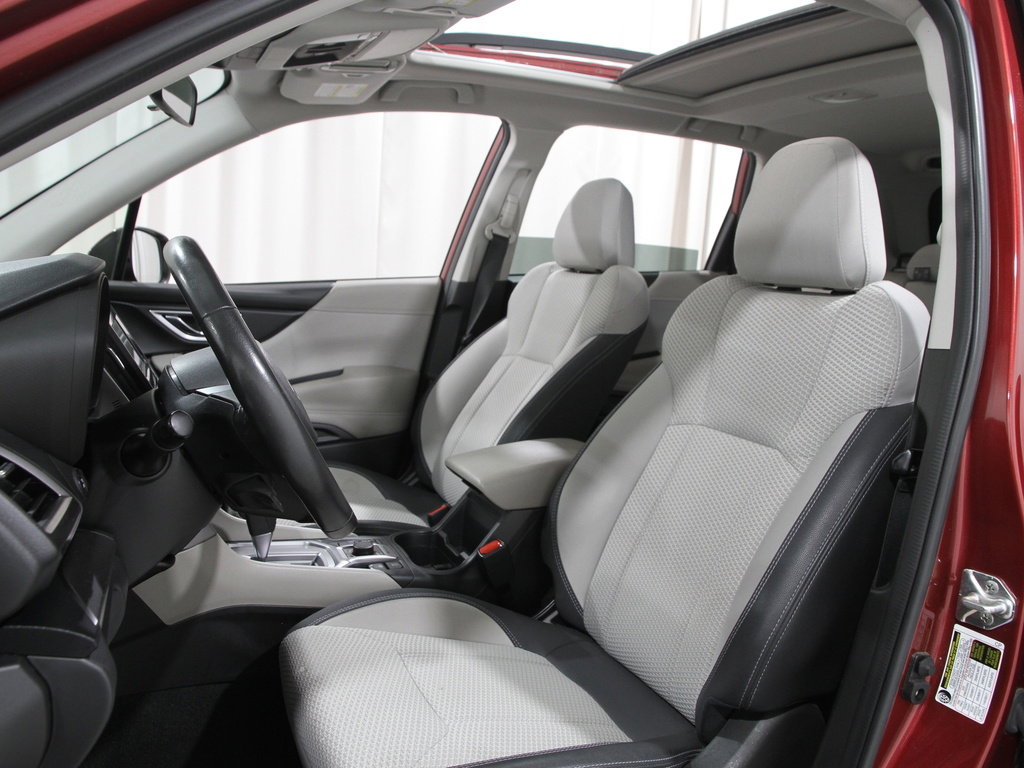 Used 2023 Subaru Forester Premium image 4