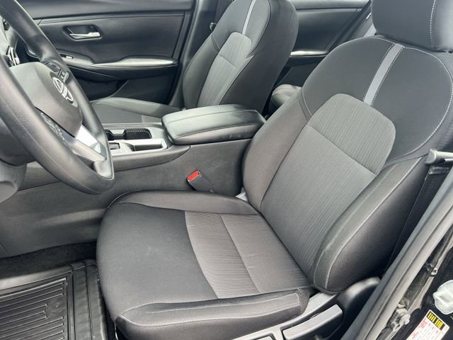 Used 2025 Nissan Sentra SV FWD image 32
