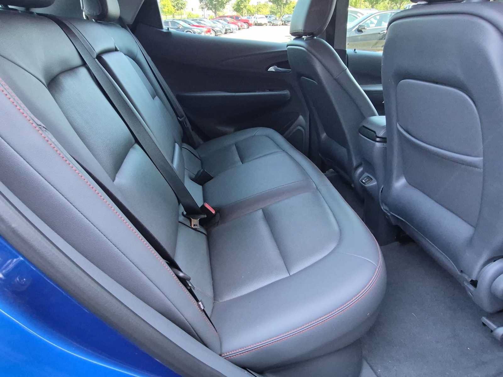 Used 2020 Chevrolet Bolt Premier w/ Infotainment Package FWD image 19