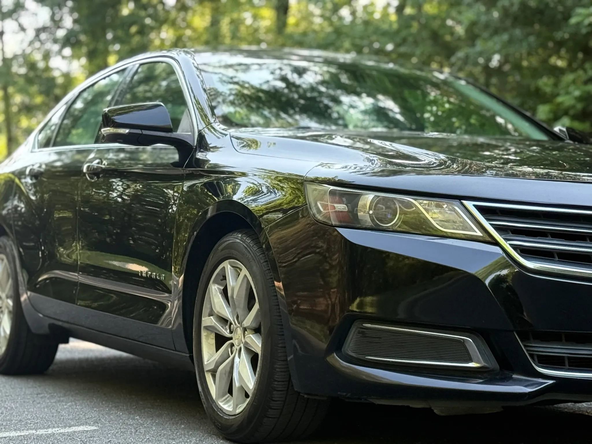 Used 2016 Chevrolet Impala LT FWD image 3