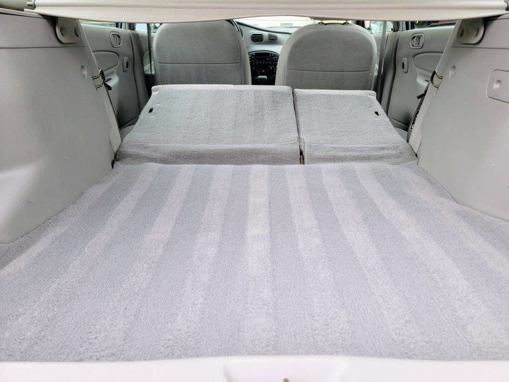 Used 1999 Ford Escort SE image 19