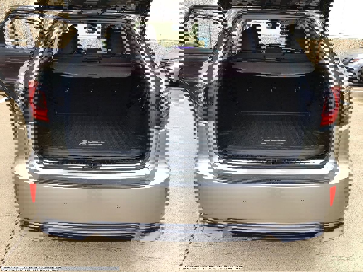 Used 2017 Lexus RX 450h AWD image 14