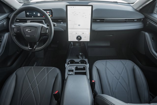 Certified 2025 Ford Mustang Mach-E Select w/ Comfort Package Lite image 24
