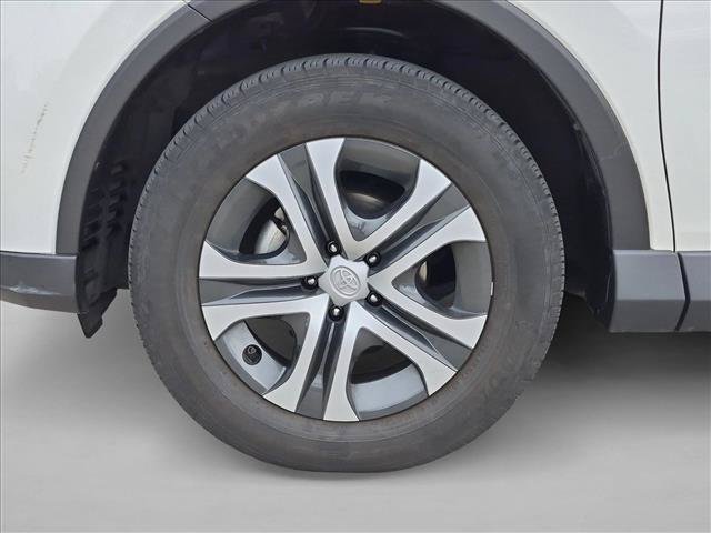 Used 2018 Toyota RAV4 LE w/ All Weather Liner Package AWD/4WD image 24
