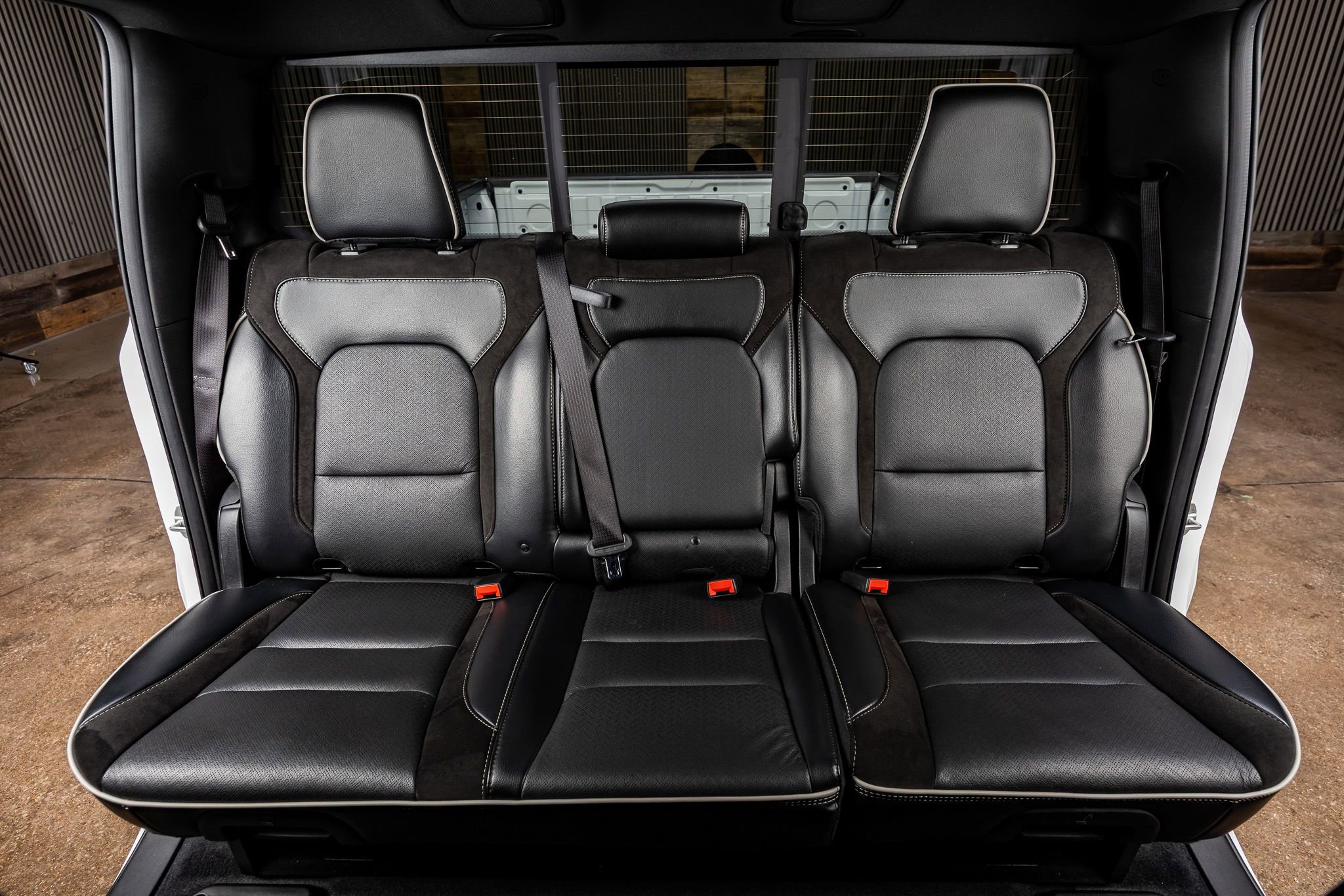 Used 2025 RAM 1500 Laramie w/ Night Edition image 36