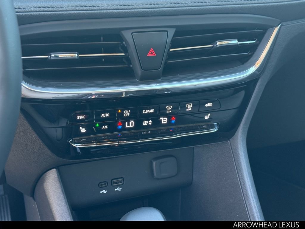 Used 2026 Buick Encore GX Avenir w/ Avenir Technology Package image 21