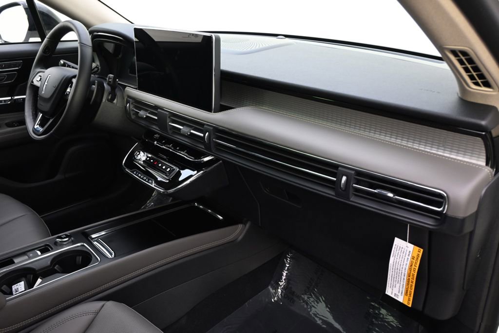 New 2026 Lincoln Corsair Premiere image 15