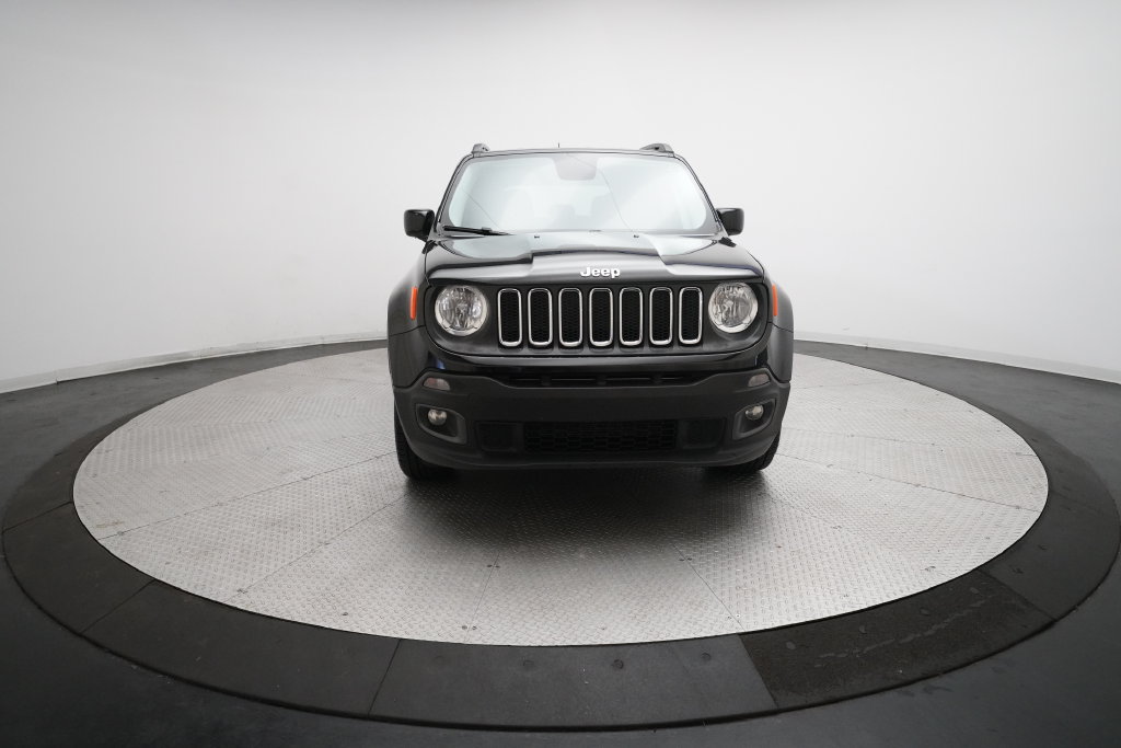 Used 2017 Jeep Renegade Latitude w/ Cold Weather Group AWD/4WD image 11