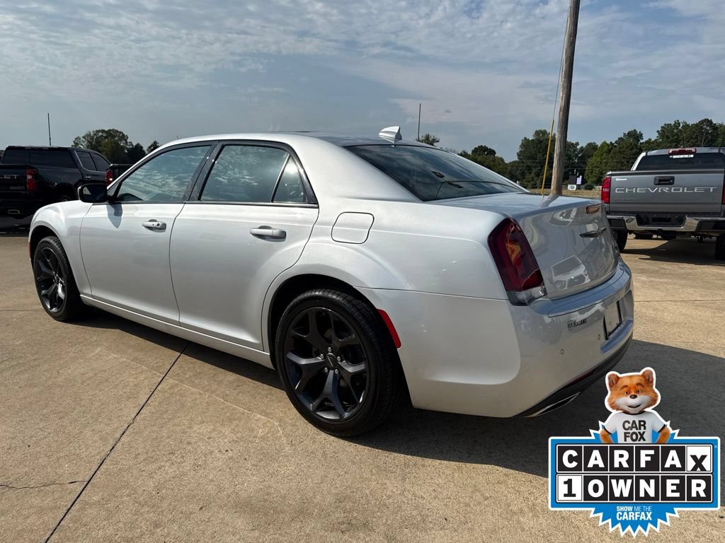 Certified 2023 Chrysler 300 S RWD image 5