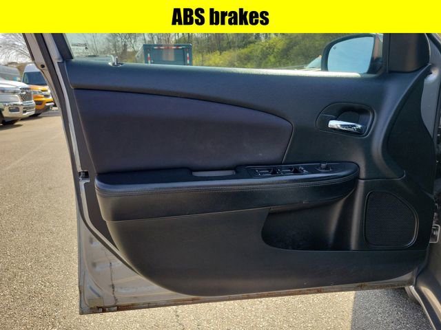 Used 2014 Chrysler 200 LX FWD image 18