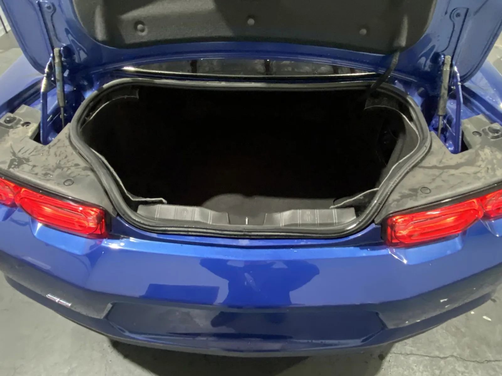 Used 2023 Chevrolet Camaro SS image 8