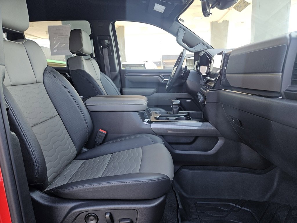 Used 2024 Chevrolet Silverado 1500 ZR2 w/ Technology Package image 11