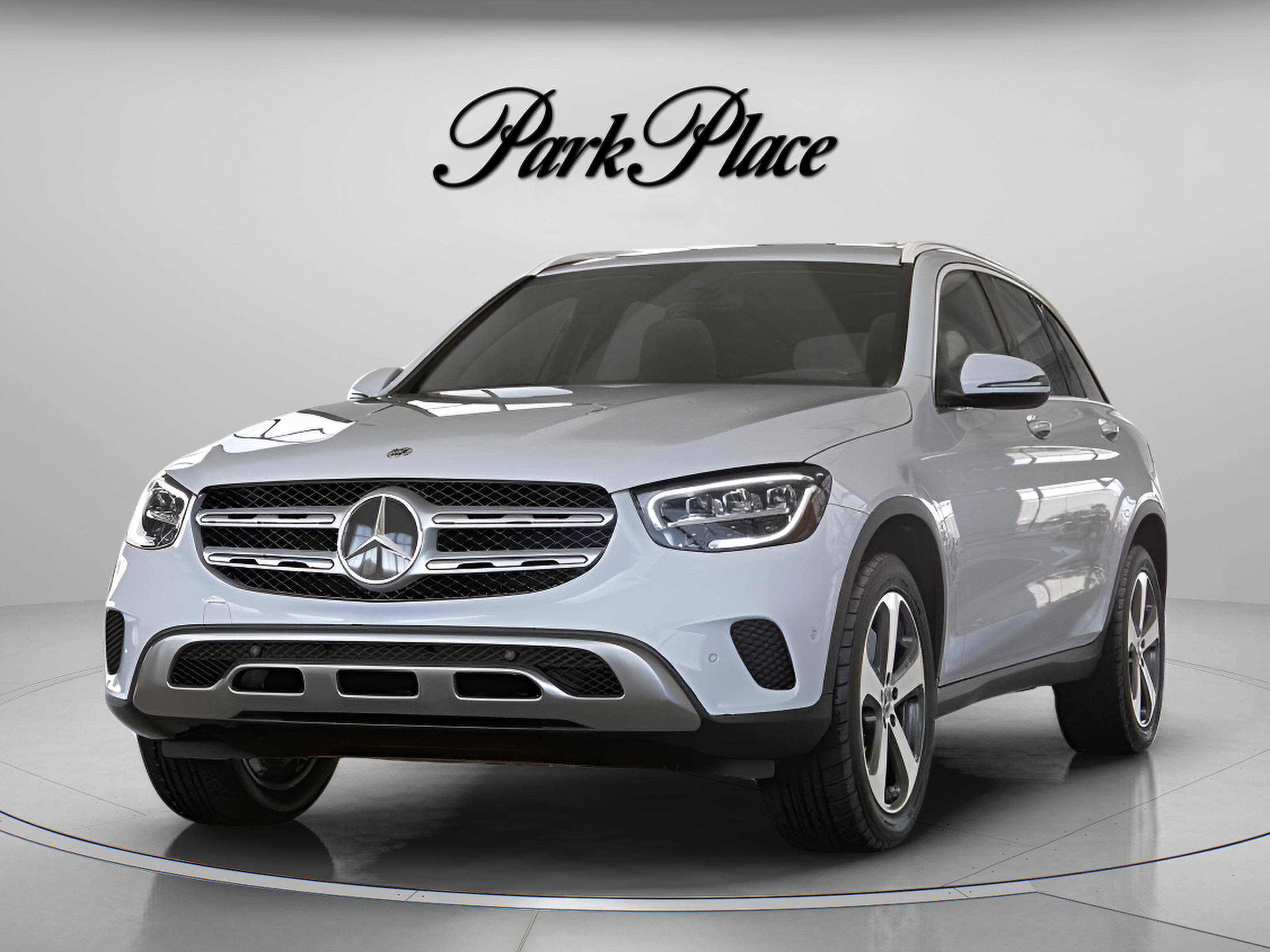 Certified 2022 Mercedes-Benz GLC 300 4MATIC w/ Premium Package Lite image 38