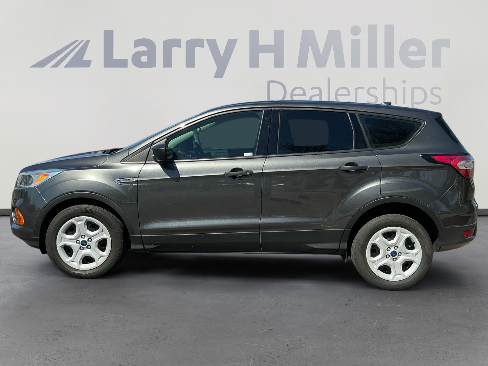 Used 2017 Ford Escape S FWD image 2