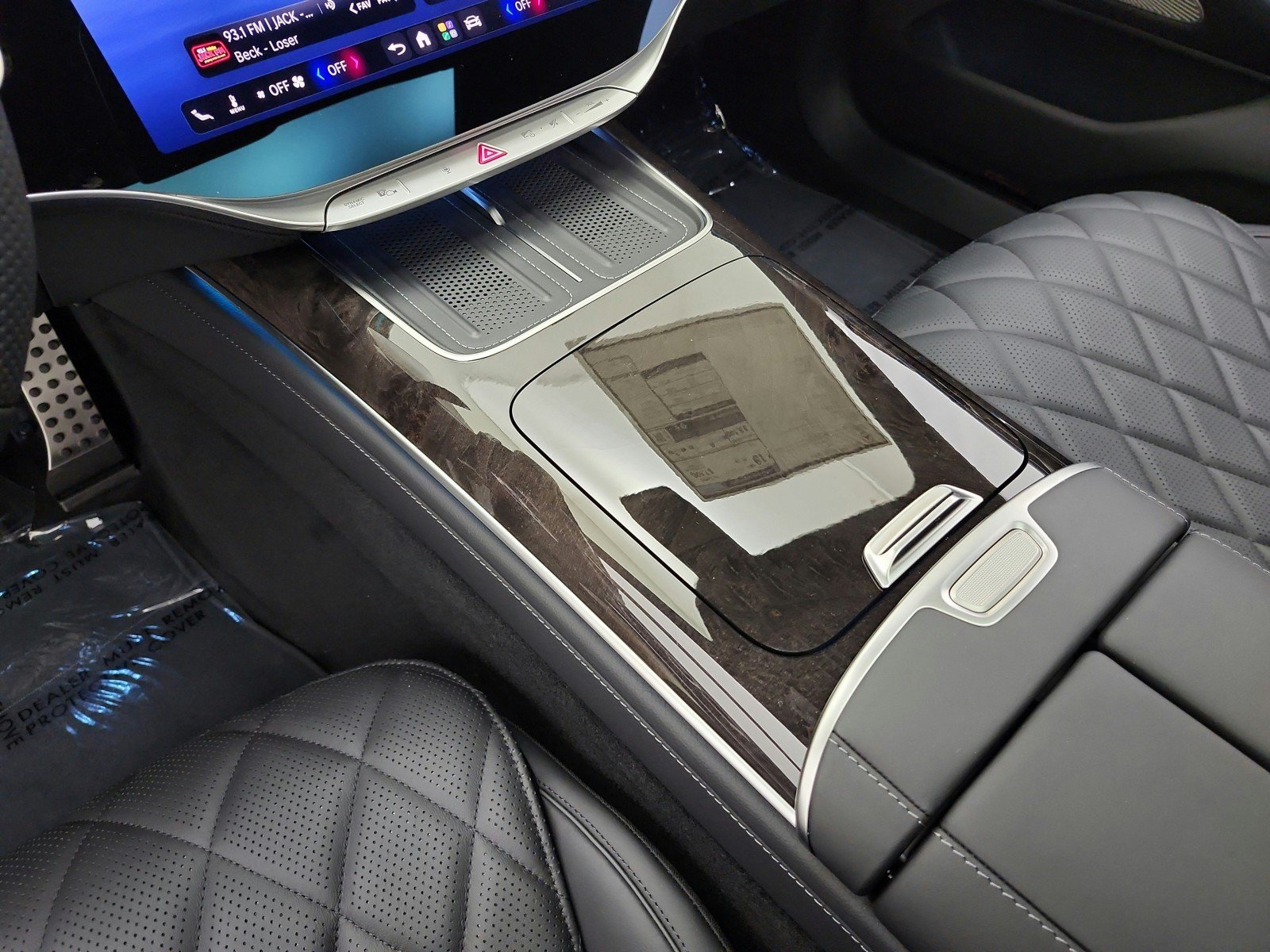 New 2027 Mercedes-Benz S 580 4MATIC Sedan image 9