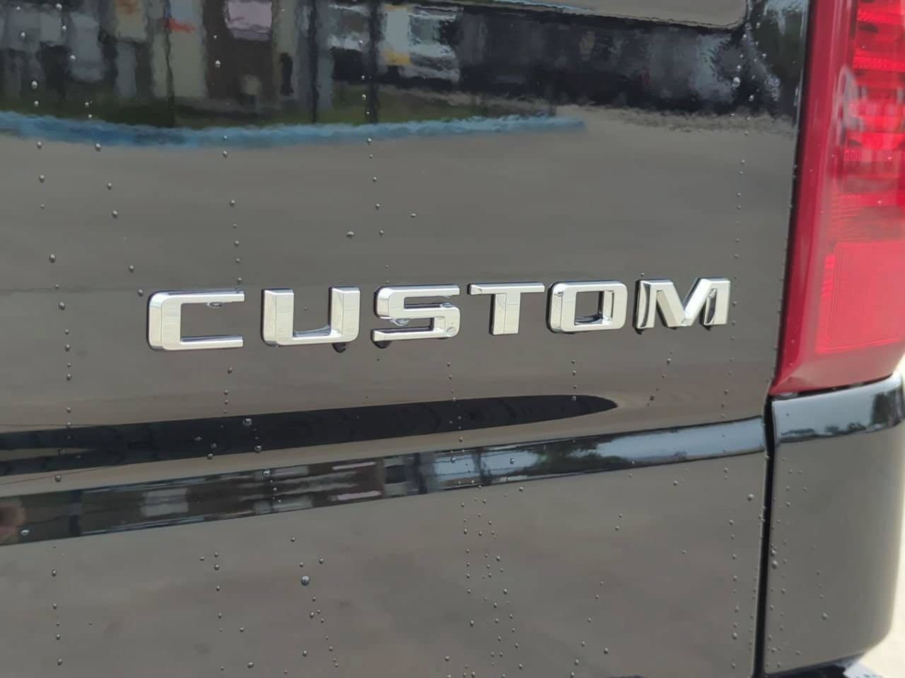 New 2026 Chevrolet Silverado 1500 Custom w/ LPO, Dark Essentials Package RWD image 5