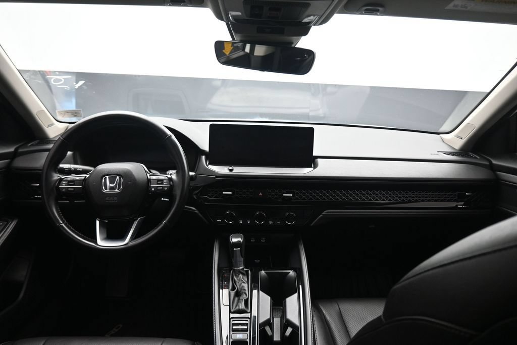 Used 2023 Honda Accord Touring image 39