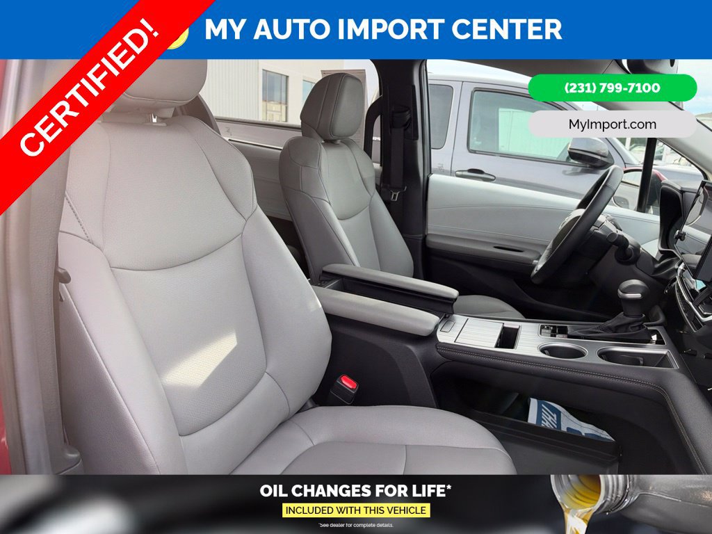 Certified 2026 Toyota Sienna XLE FWD image 29