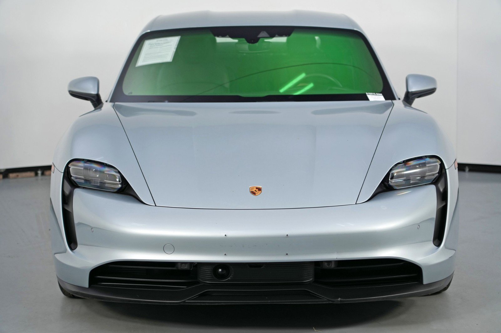 Used 2021 Porsche Taycan image 46