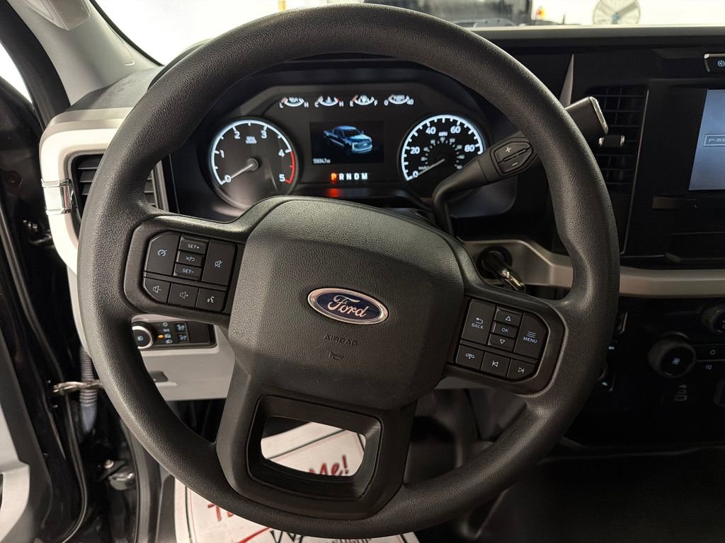 Used 2023 Ford F250 XL w/ STX Appearance Package AWD/4WD image 16