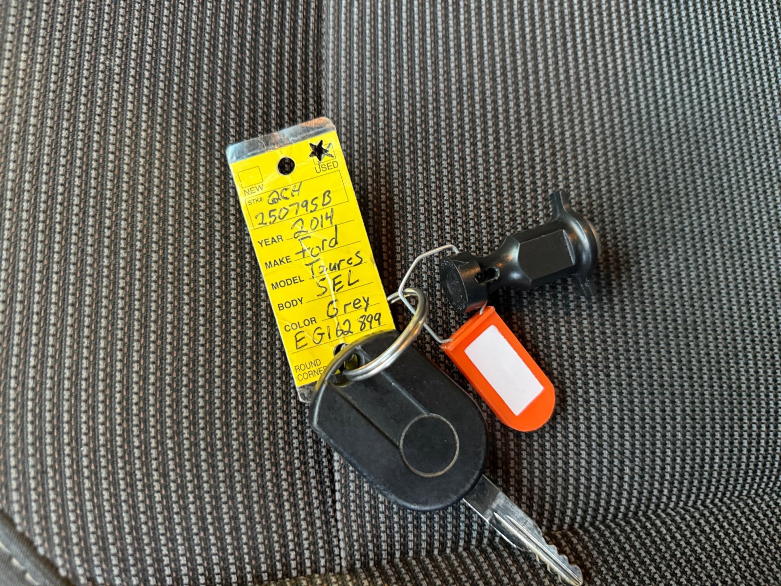 Used 2014 Ford Taurus SEL w/ Equipment Group 201A image 29