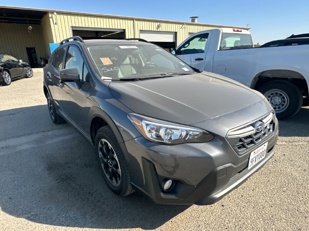 Used 2023 Subaru Crosstrek 2.0i Premium AWD/4WD image 2