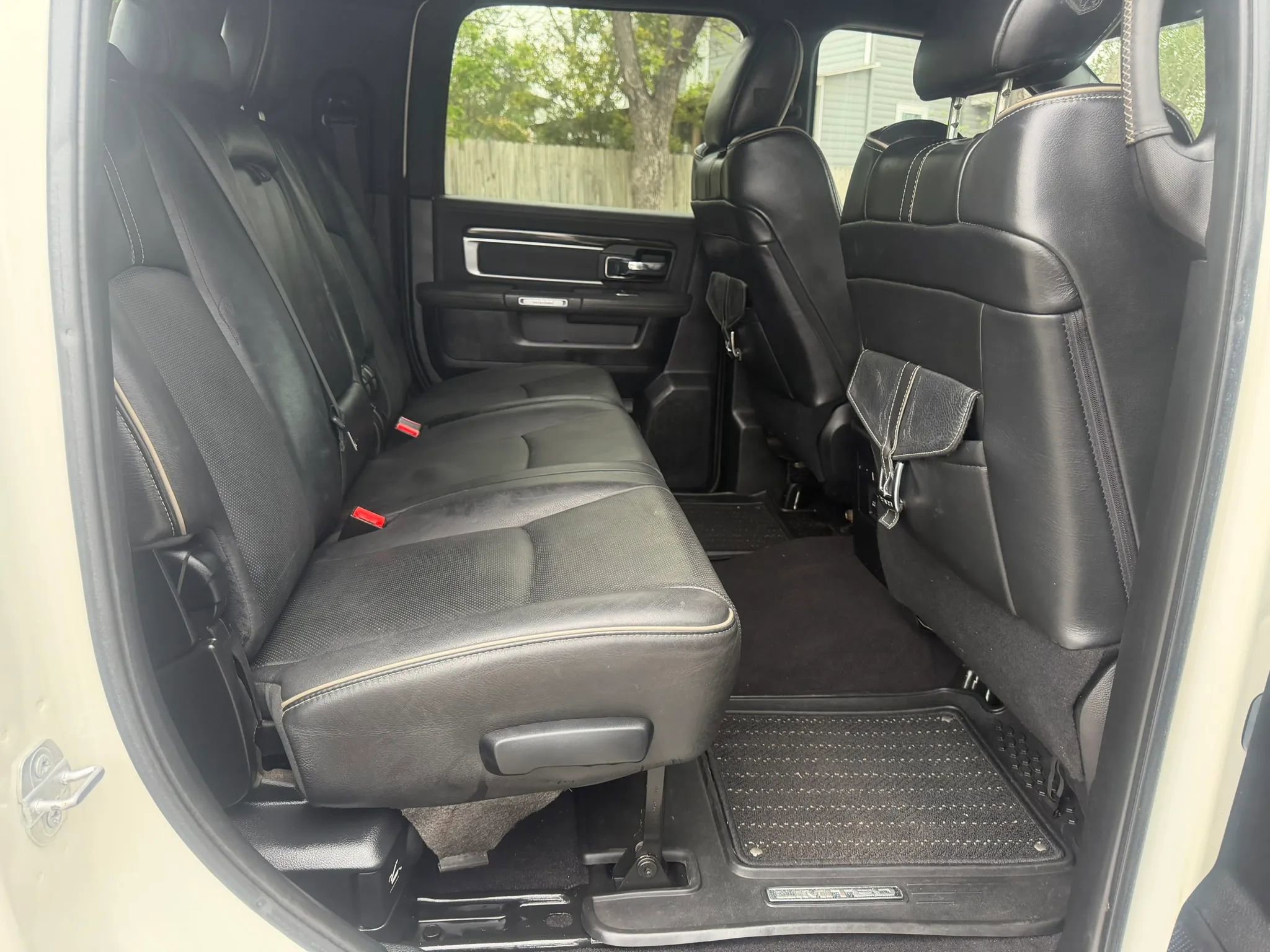 Used 2016 RAM 2500 Limited AWD/4WD image 11