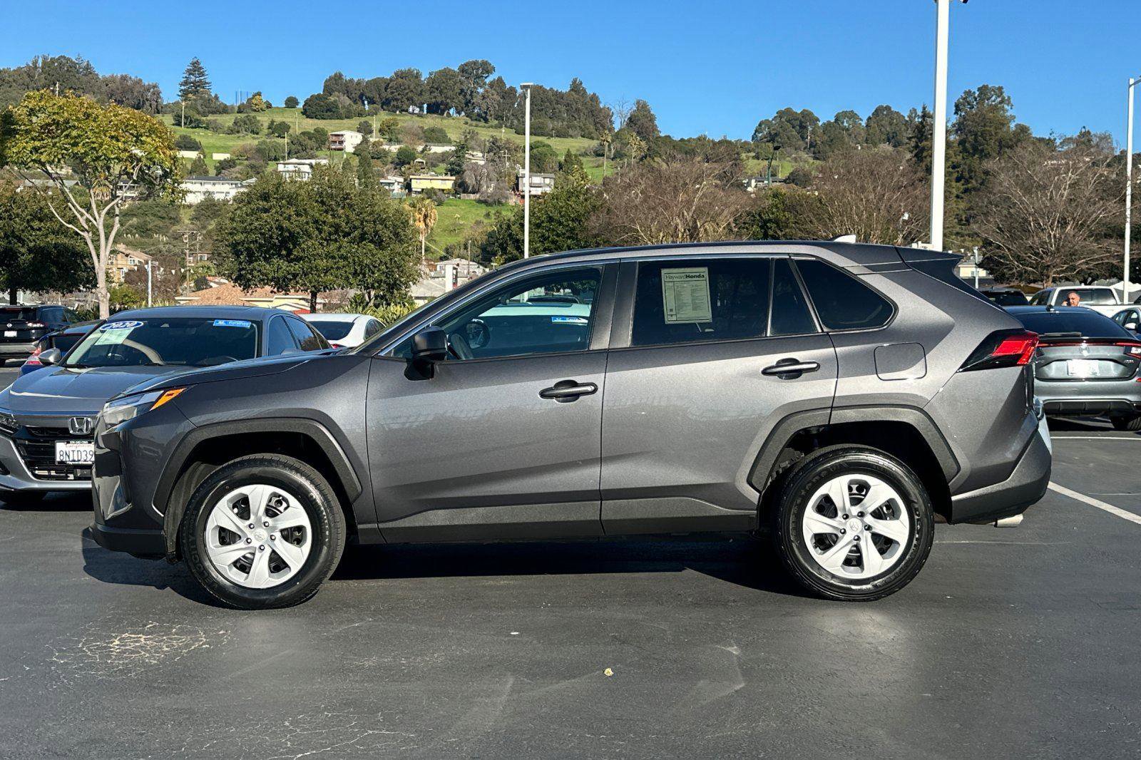 Used 2024 Toyota RAV4 LE image 6