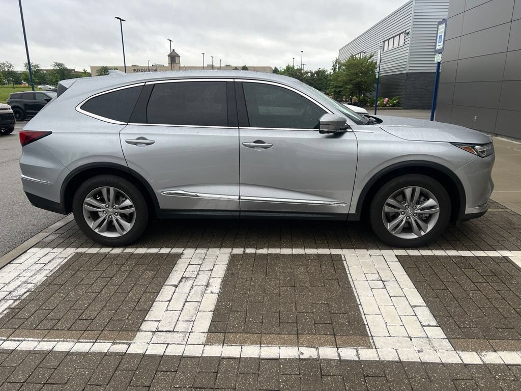 Used 2024 Acura MDX SH-AWD image 4