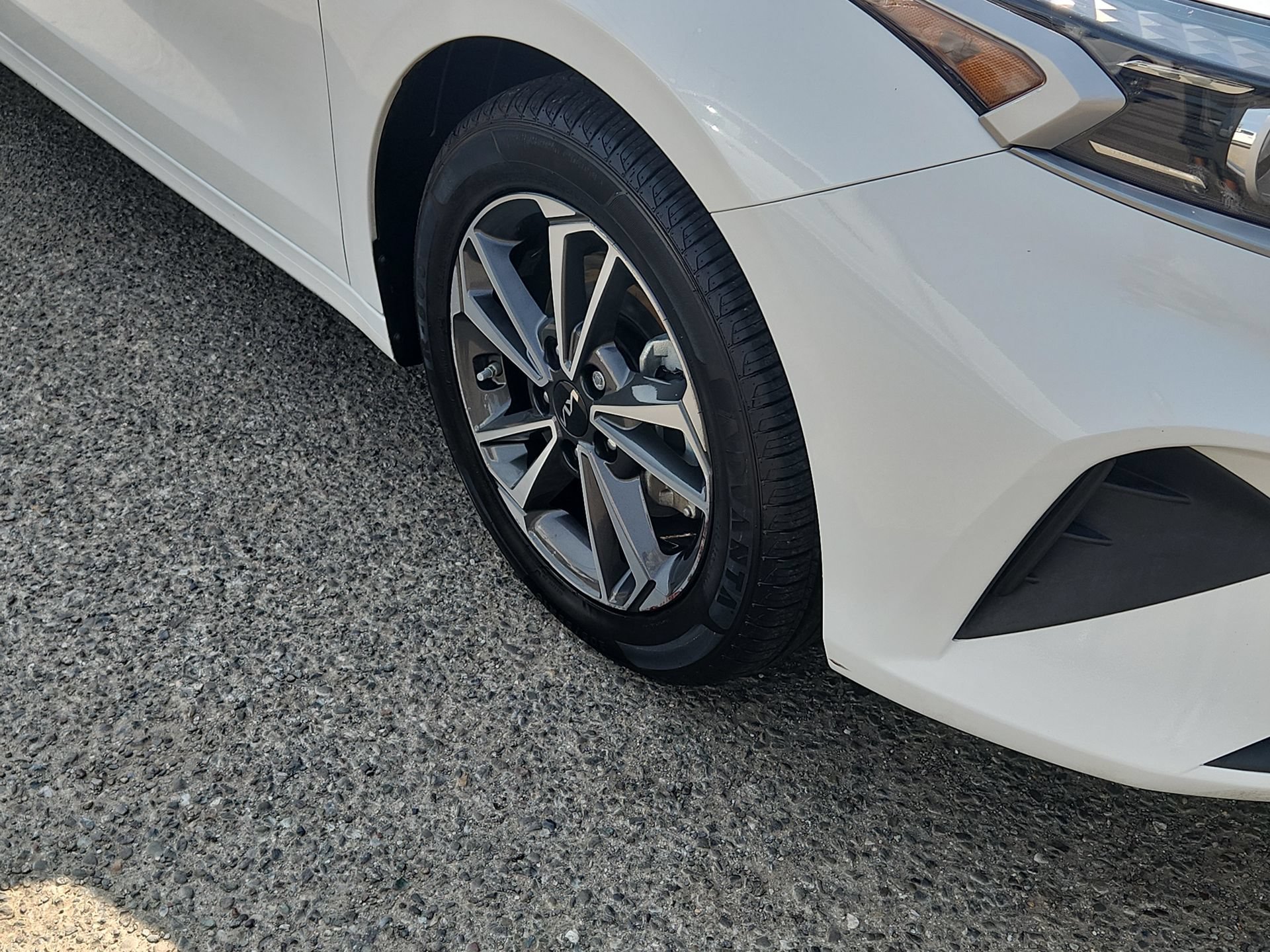 Used 2023 Kia Forte LXS FWD image 18