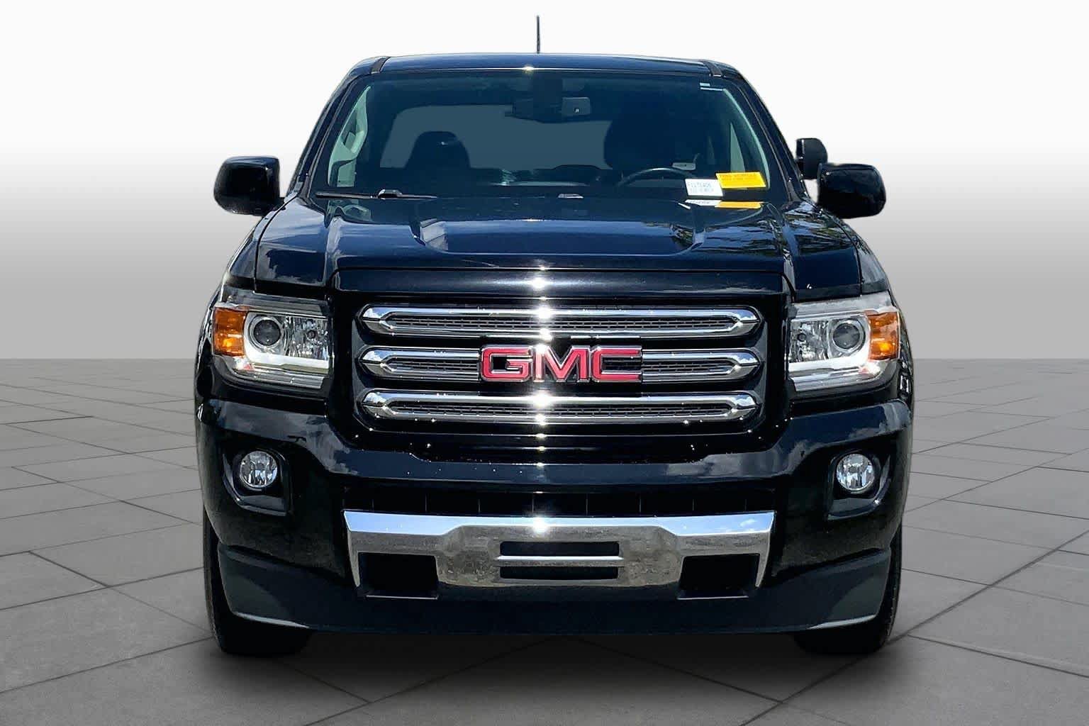 Used 2015 GMC Canyon SLE w/ All-Terrain Package RWD image 3