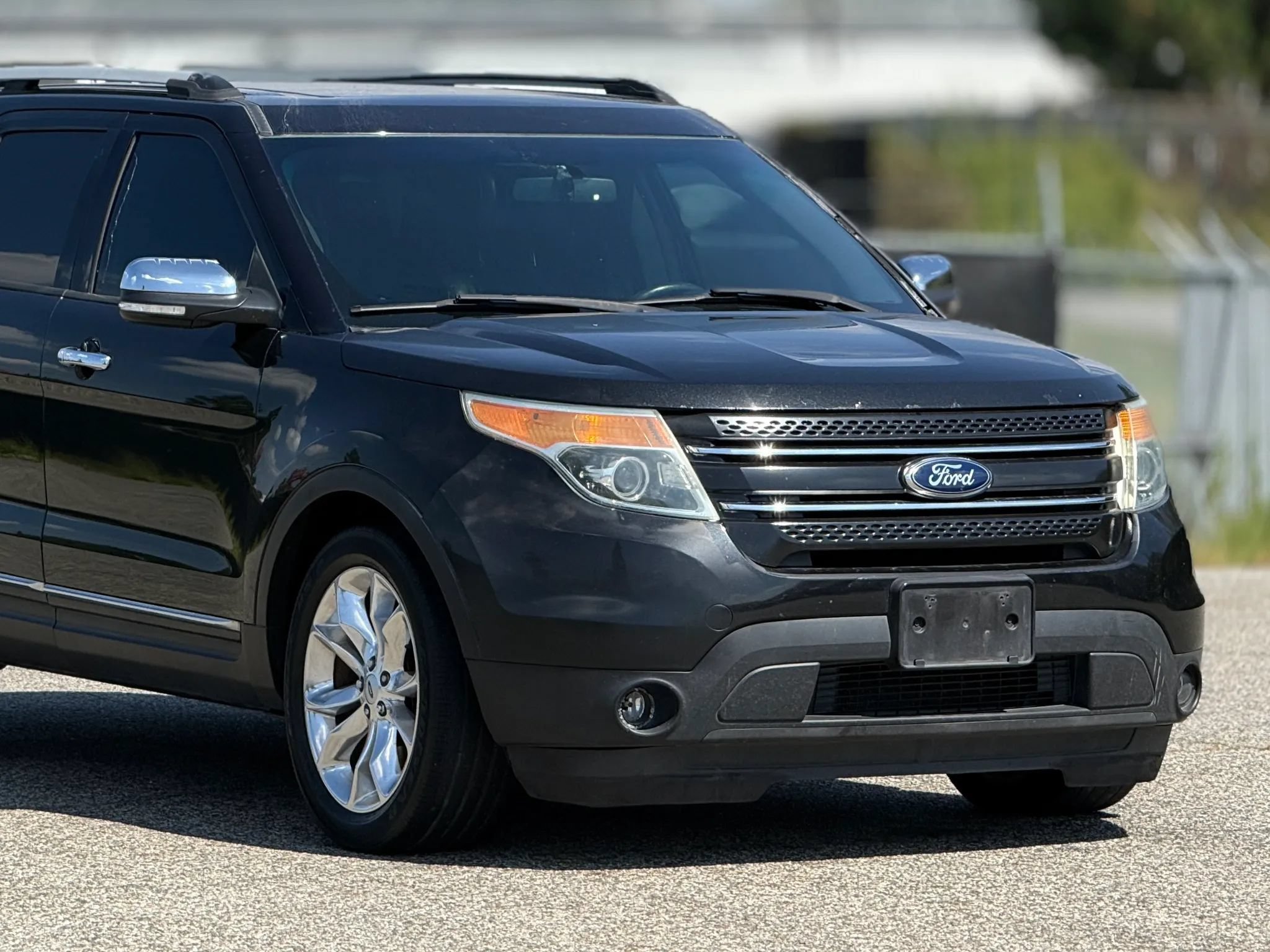 Used 2015 Ford Explorer XLT w/ Equipment Group 202B FWD image 14