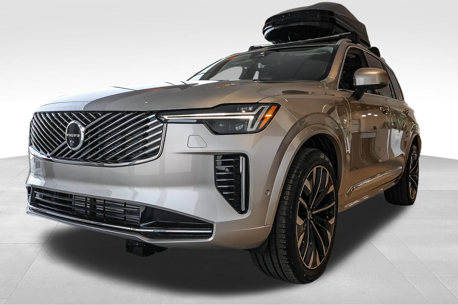 New 2026 Volvo XC90 T8 Ultra w/ Lounge Package AWD/4WD image 1