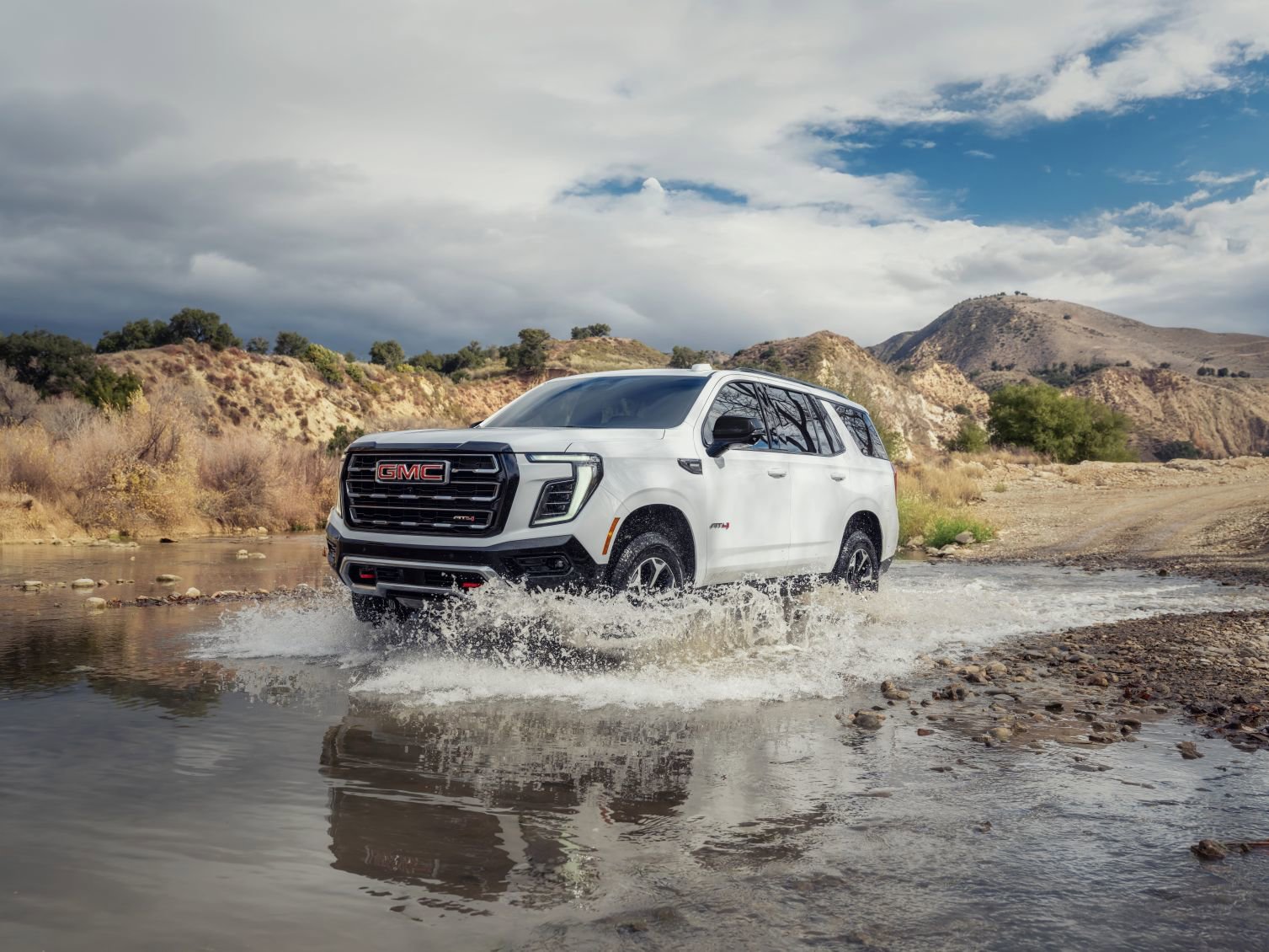 New 2026 GMC Yukon Denali Ultimate AWD/4WD image 3