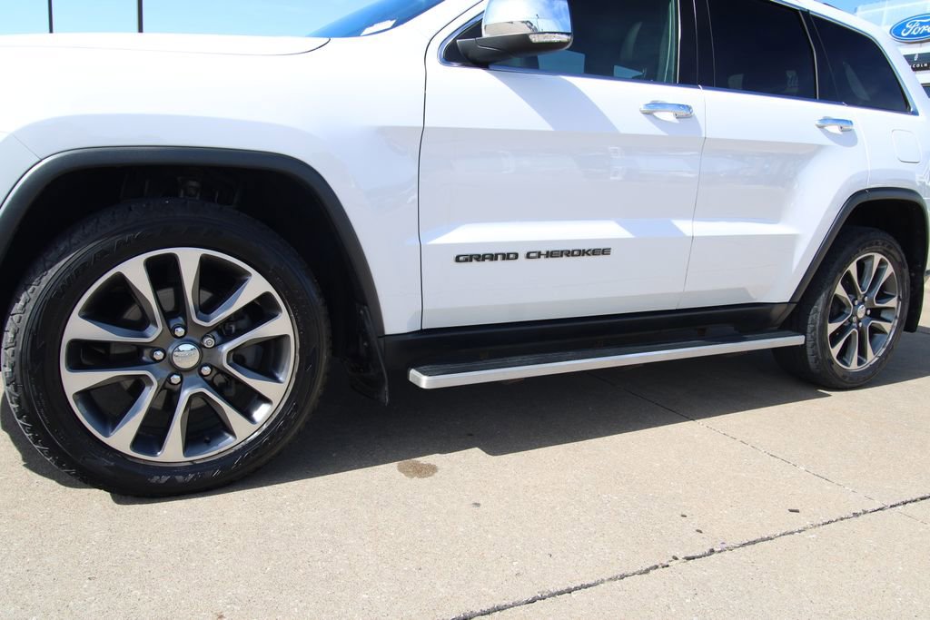Used 2018 Jeep Grand Cherokee Limited AWD/4WD image 10