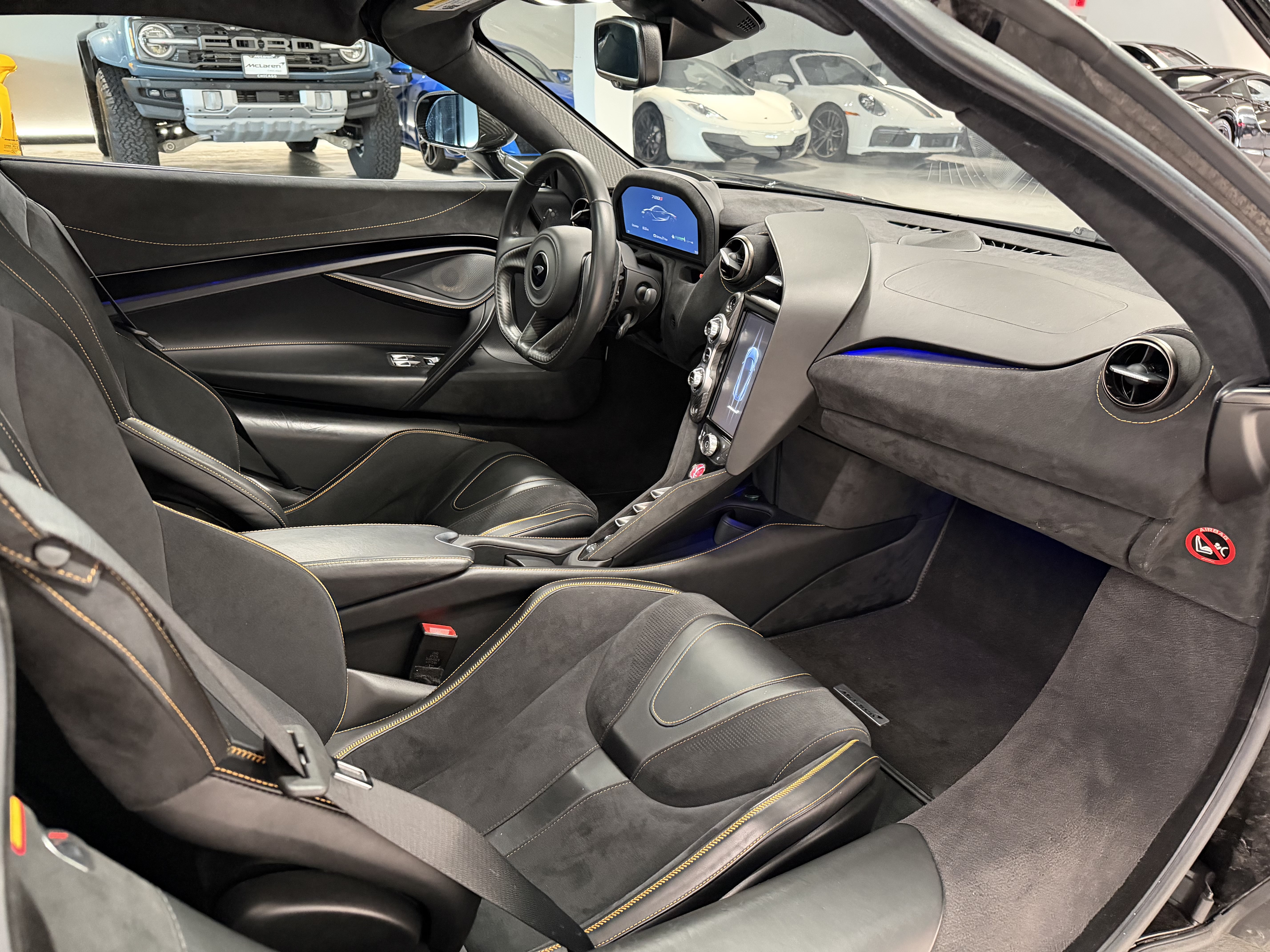 Used 2020 McLaren 720S Performance RWD image 17