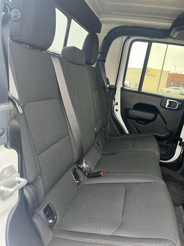Used 2022 Jeep Gladiator Sport image 30
