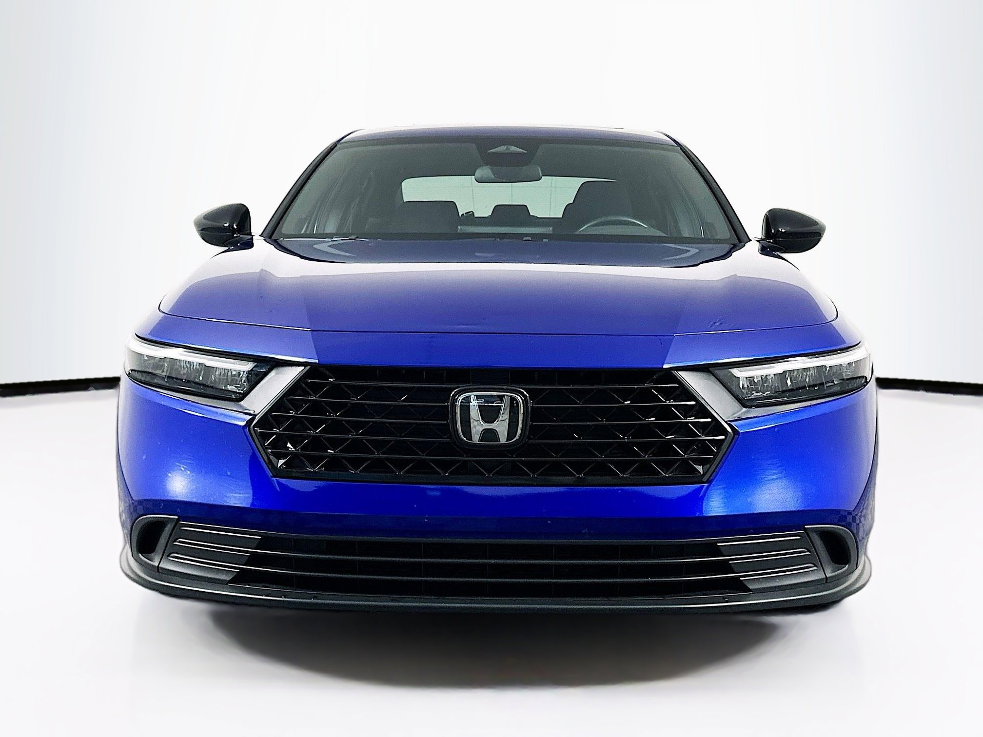 Used 2023 Honda Accord Sport image 2