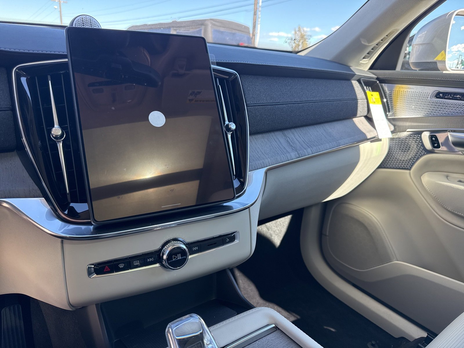 New 2026 Volvo XC90 T8 Ultra image 23