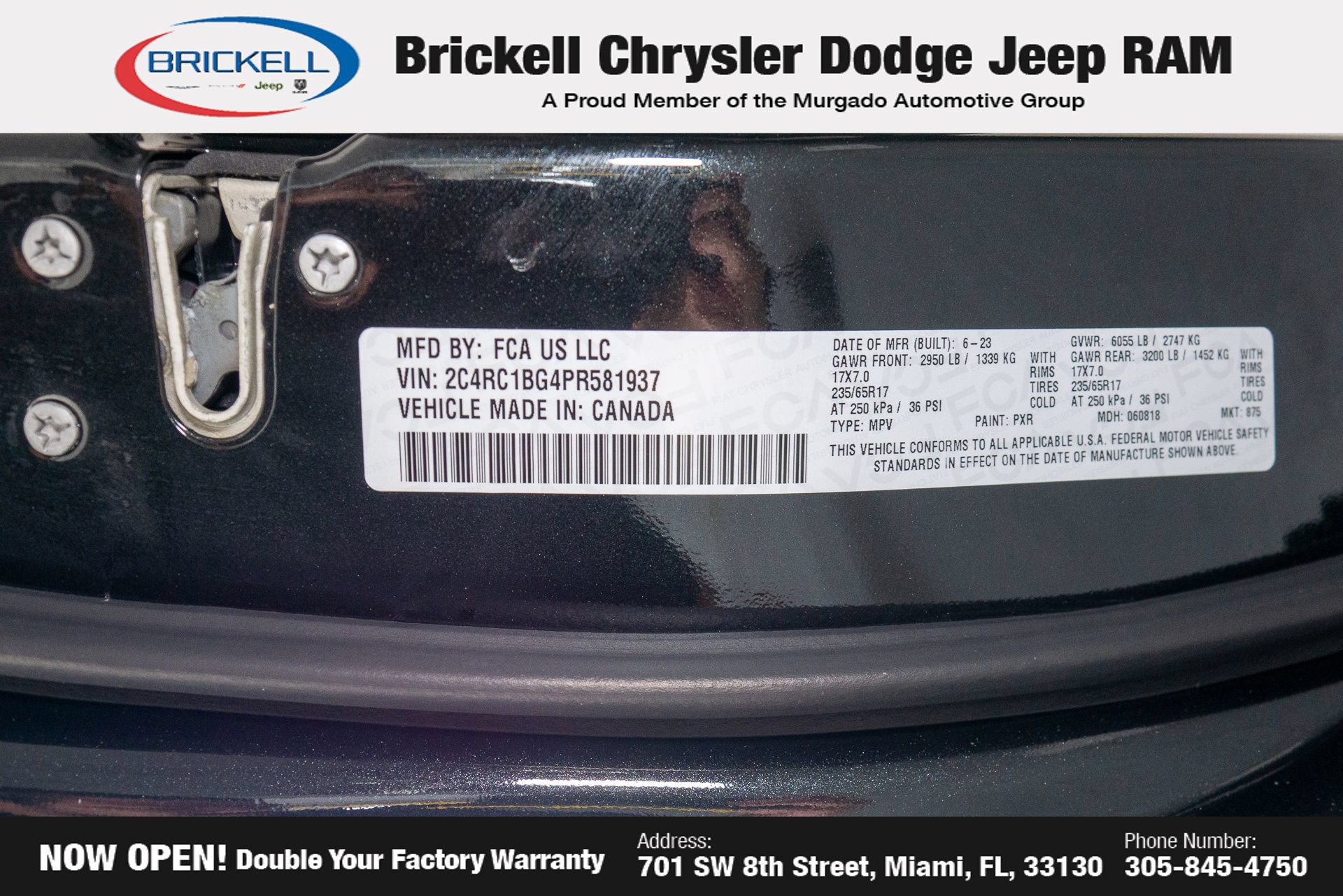 Used 2023 Chrysler Pacifica Touring-L FWD image 27