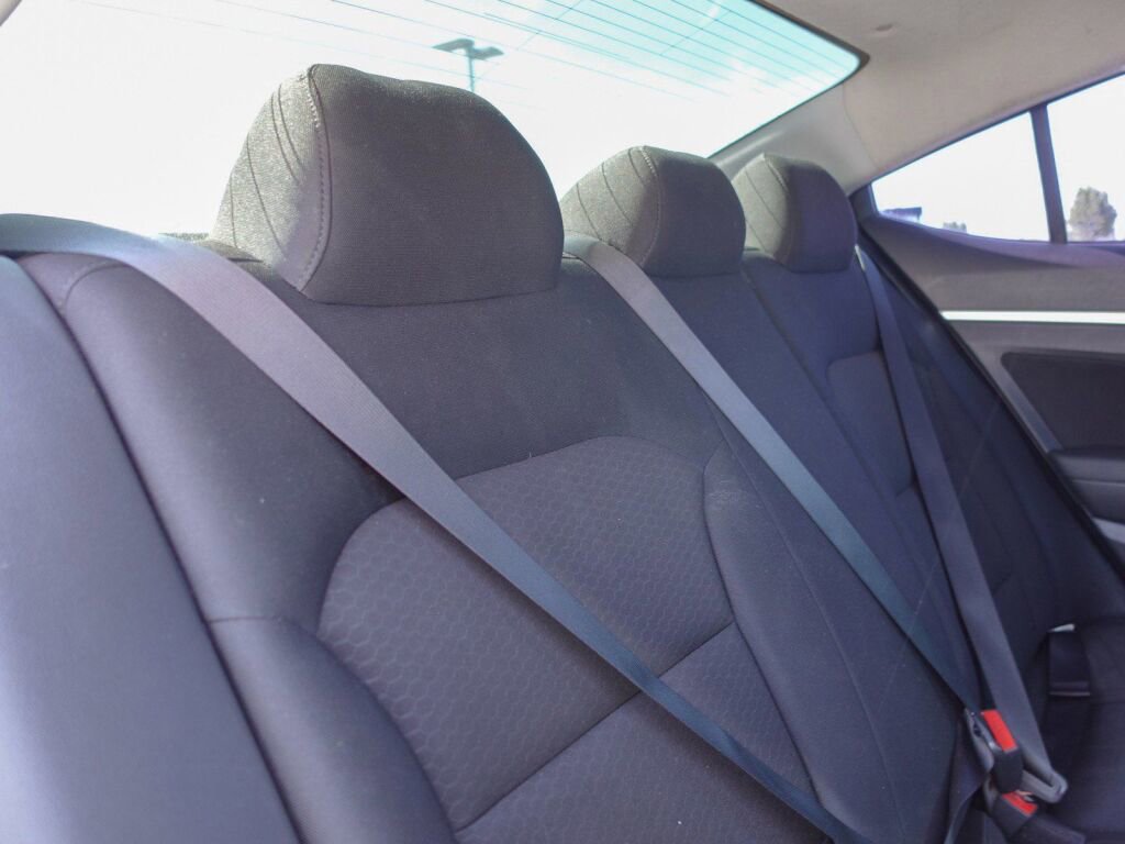 Used 2020 Hyundai Elantra Value Edition w/ Cargo Package (C1) FWD image 13