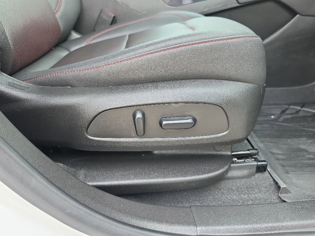 Used 2023 Chevrolet Blazer RS w/ Driver Confidence II Package AWD/4WD image 30