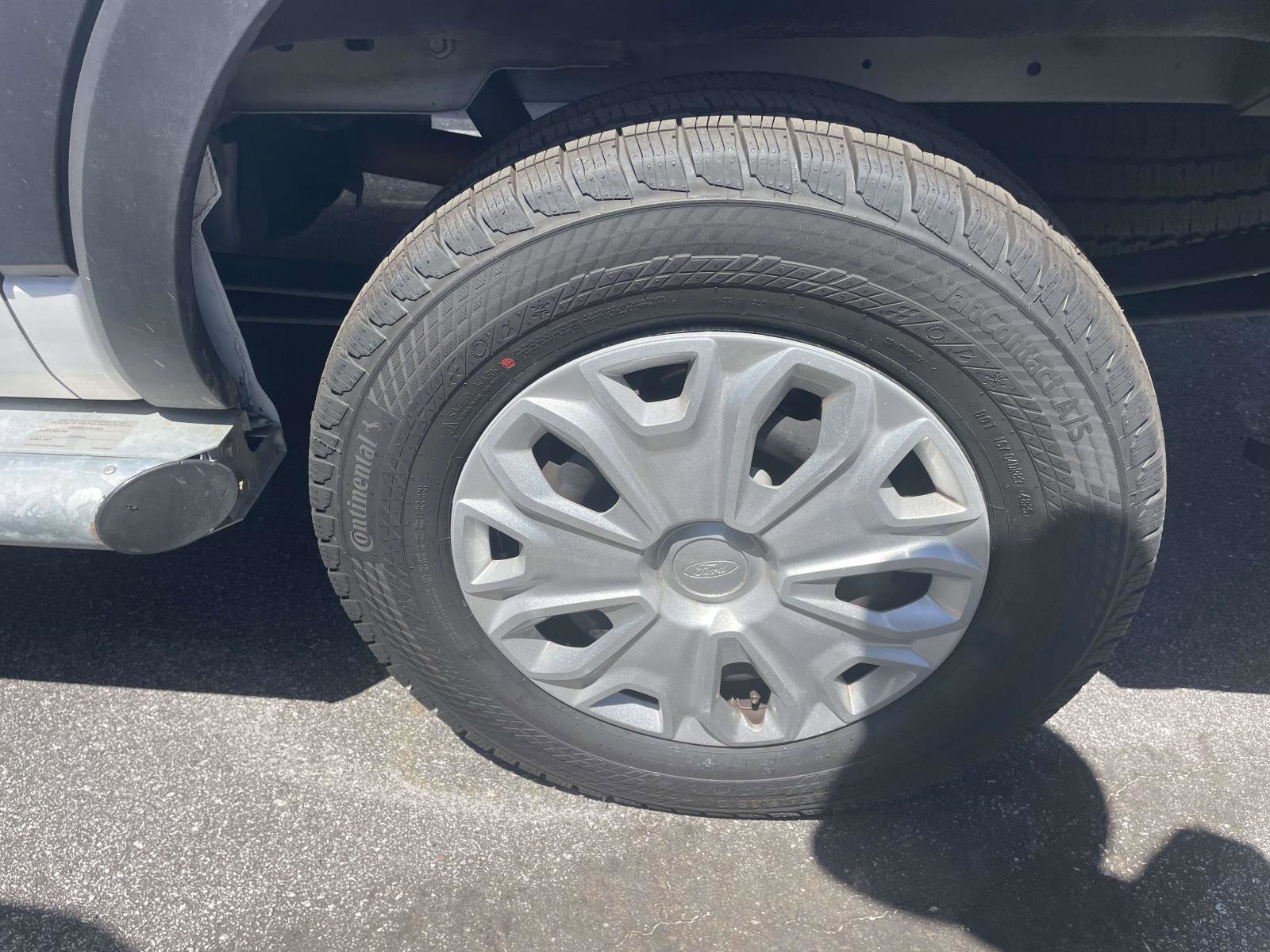 Used 2025 Ford Transit 250 Low Roof w/ Exterior Upgrade Package RWD image 7