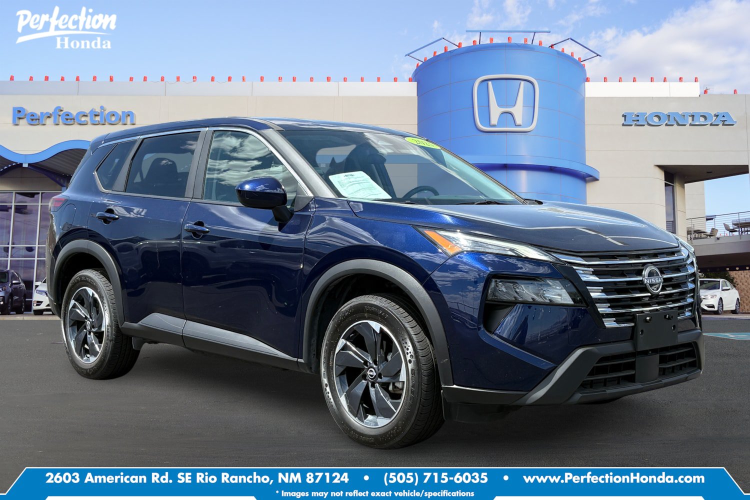 Used 2025 Nissan Rogue SV AWD/4WD image 1