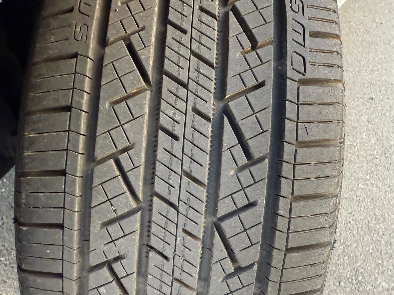 Used 2013 Land Rover LR2 image 41