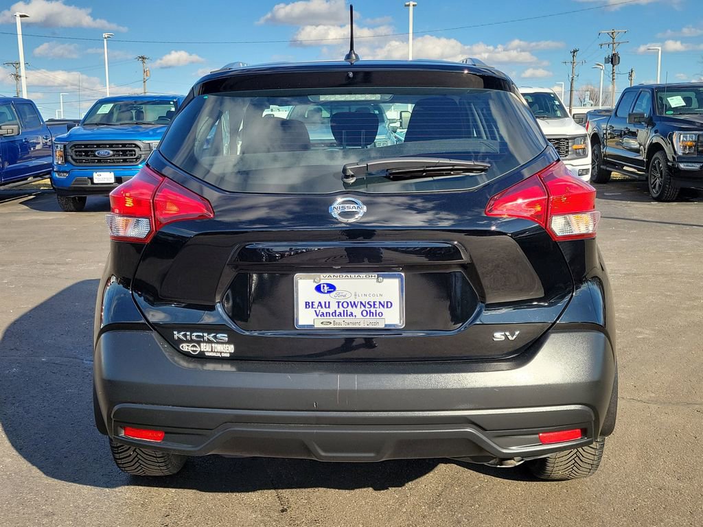 Used 2019 Nissan Kicks SV image 5