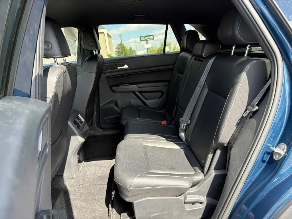 Used 2020 Volkswagen Atlas Cross Sport SE w/ Towing Package AWD/4WD image 20